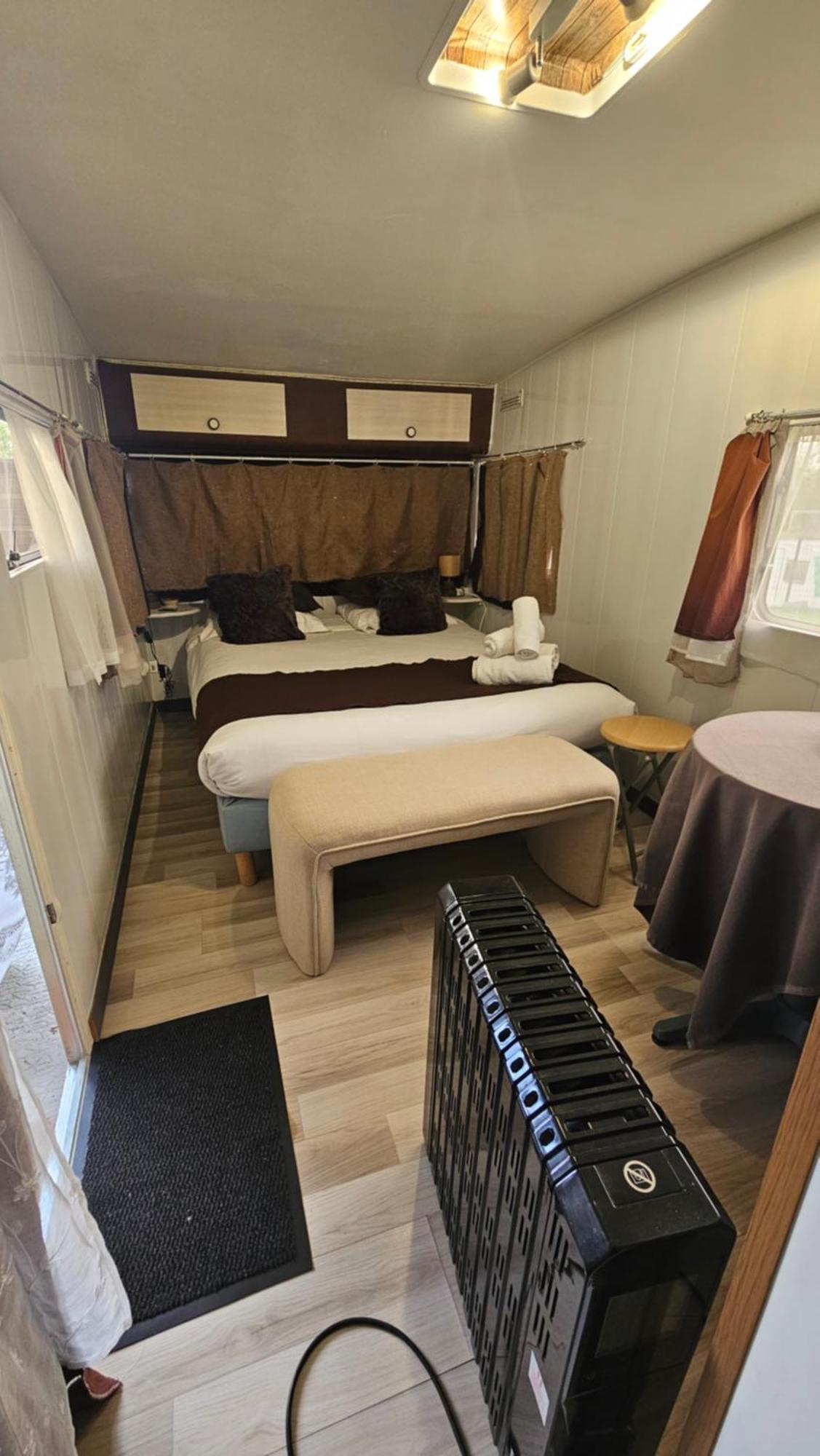 Bed and Breakfast Esprit Etape Saint-Barthélemy-de-Vals Zewnętrze zdjęcie